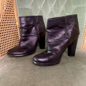Modern Vintage black leather booties 6.5